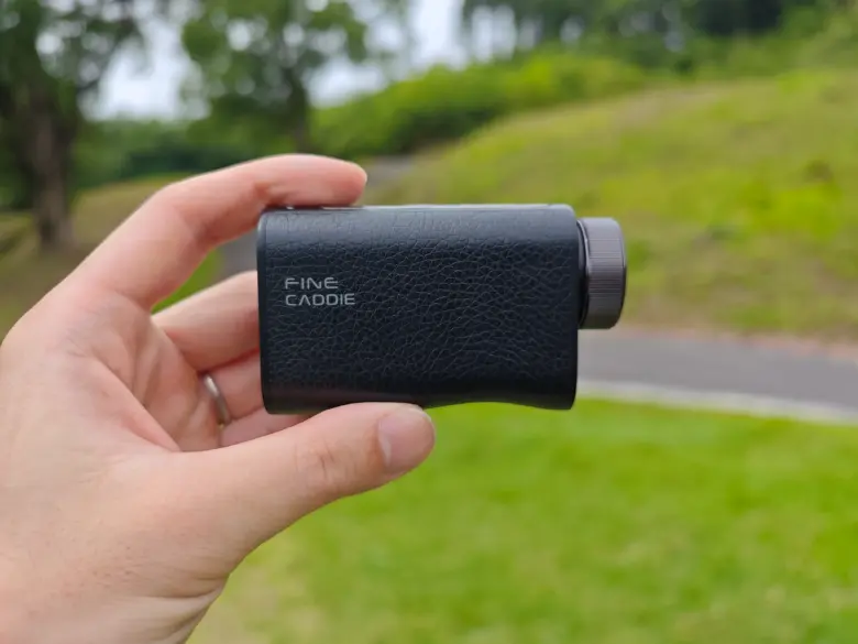 【レビュー】ファインキャディJ9 レーザー距離計|超軽量103gなのに超安定+超高速 8 fine gaddie j9 review 1