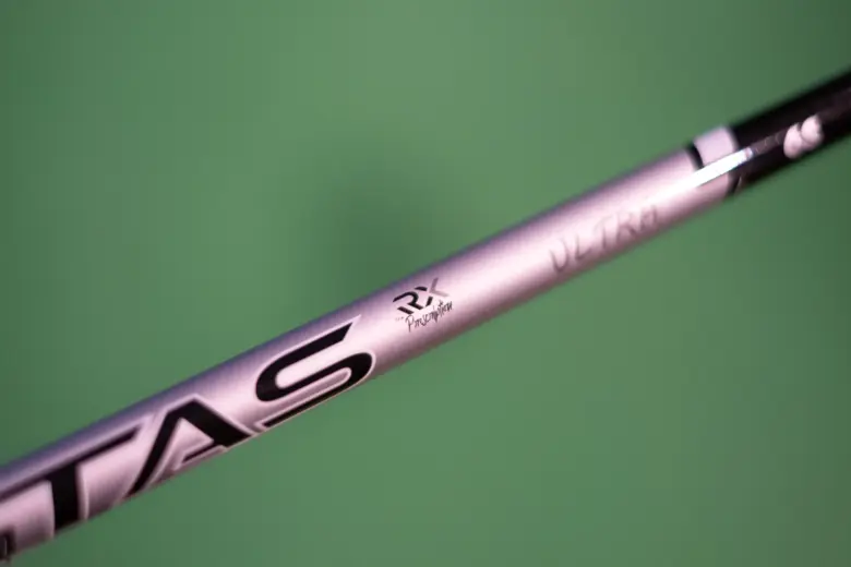 アッタス RX ウルトラブラックのデザイン4