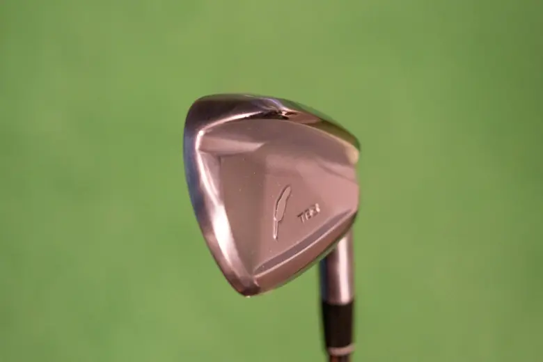 フォーティーン TB-3 FORGED アイアンのバックフェース