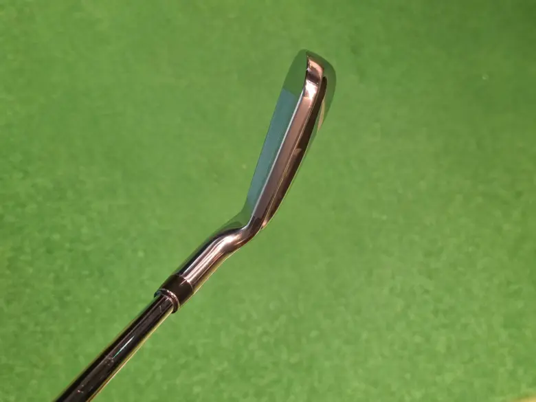 ゼクシオ14 プラス アイアンのトップブレード