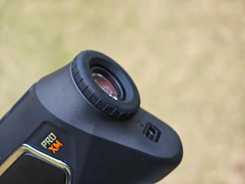 ブッシュネル PRO XM JOLTのピント調整