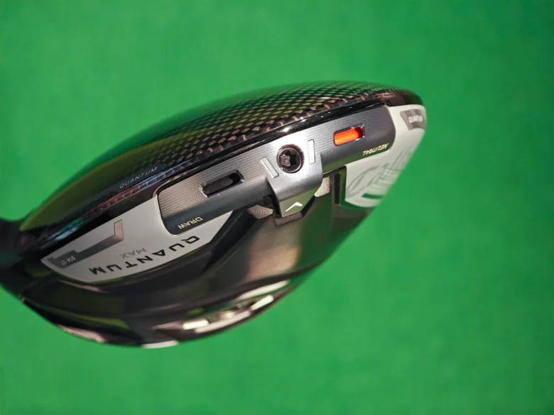 キャロウェイ クアンタムMAX ドライバーの調整用ウェイト