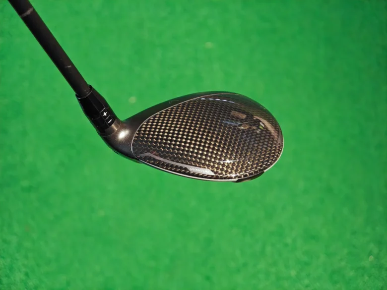 クアンタムMAX フェアウェイウッドのクラウン