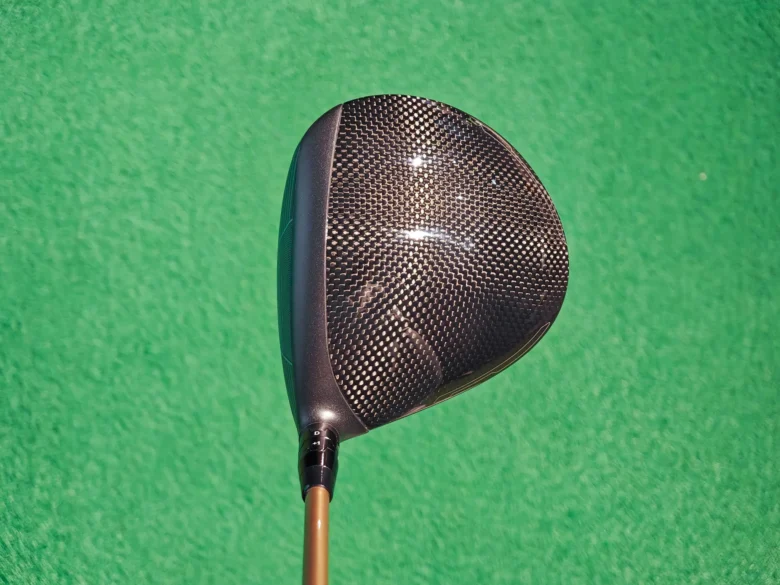 クアンタム トリプルダイヤモンドMAX ドライバーのヘッド形状