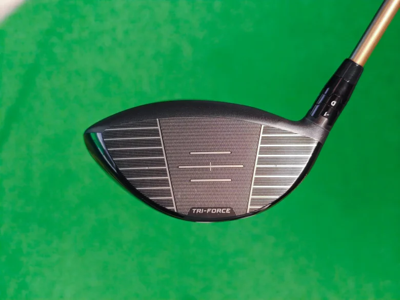 クアンタム トリプルダイヤモンドMAX ドライバーのフェースと打感