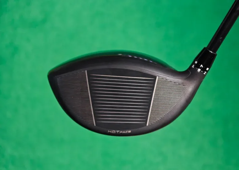 コブラ OPTM LSドライバーのフェースと打感