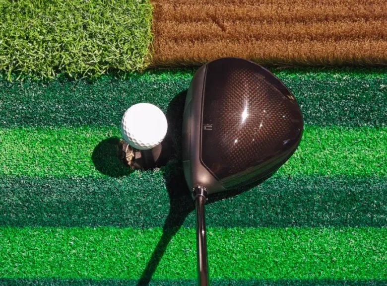 コブラ OPTM LSドライバーのヘッド形状1