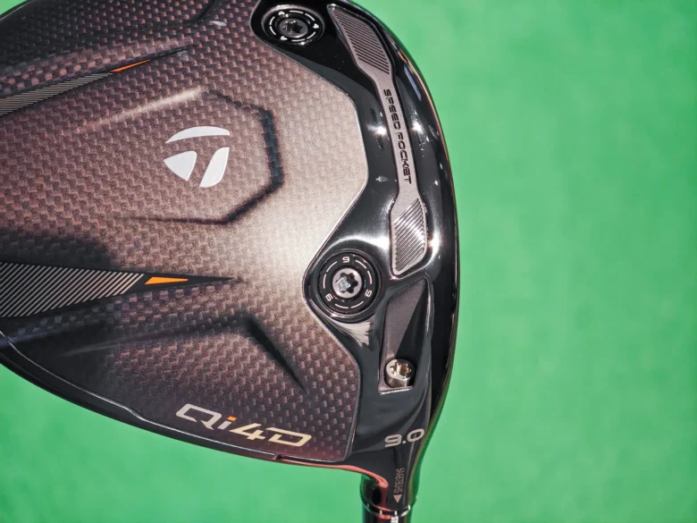 テーラーメイド Qi4D ドライバーのソールウェイト1