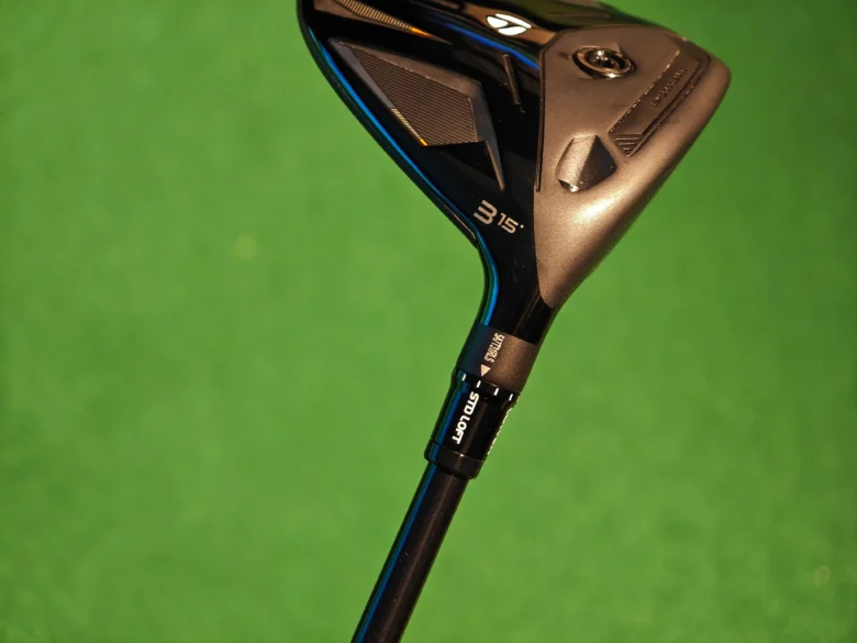 テーラーメイド Qi4D フェアウェイウッドのネック