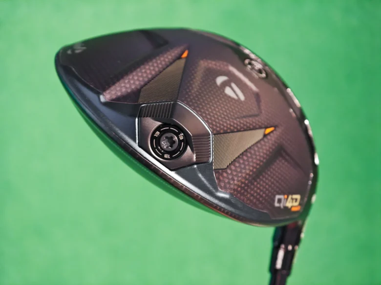 テーラーメイド Qi4D MAX ドライバーのバックウェイト