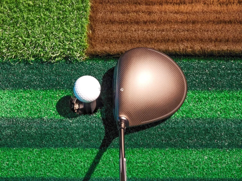 テーラーメイド Qi4D MAX ドライバーのヘッド形状2