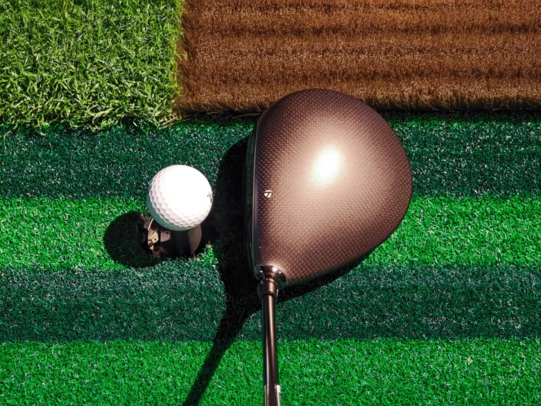 Qi4D LSドライバーのヘッド形状3