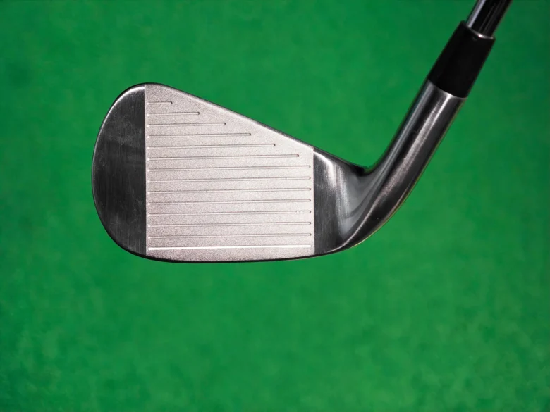 キャロウェイクアンタムMAX アイアンのフェースと打感