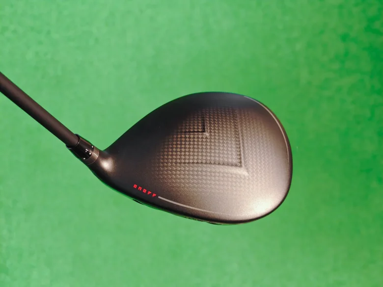 オノフ AKA ドライバー 2026のクラウンデザイン