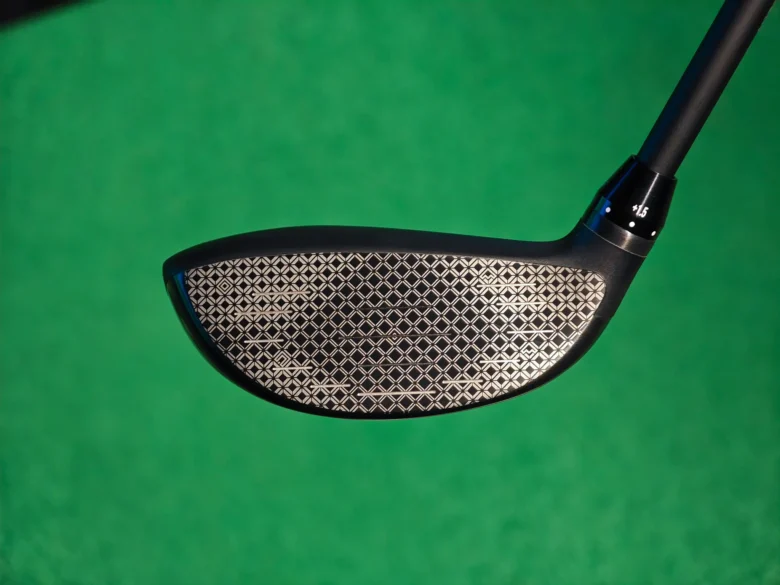 オノフ AKA ユーティリティ ウイングス（2026）のフェースと打感