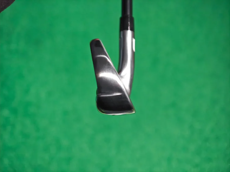 テーラーメイド Qi MAXアイアンのソール形状2