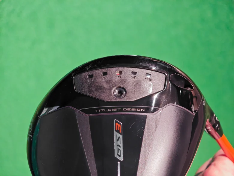 タイトリスト GTS3 ドライバーのフロントウェイト2