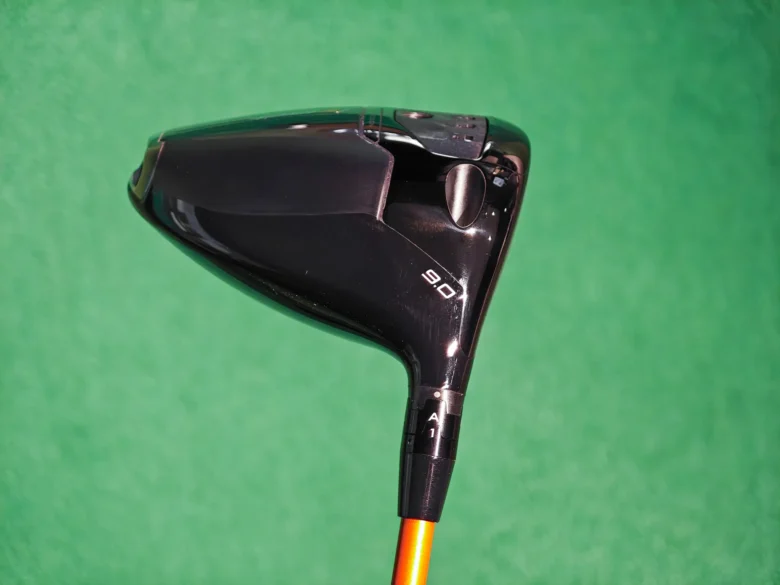 タイトリスト GTS3 ドライバーのネック周り