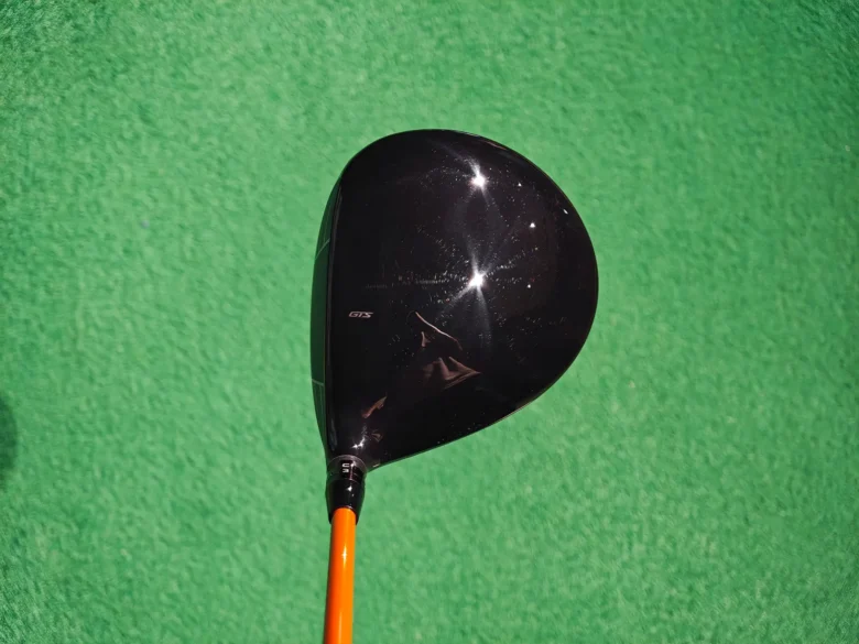 タイトリスト GTS3 ドライバーのヘッド形状
