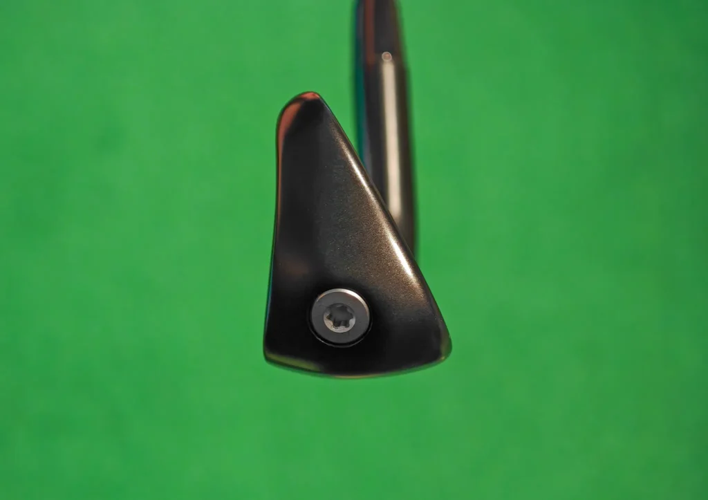 PING G740アイアンのソール形状2