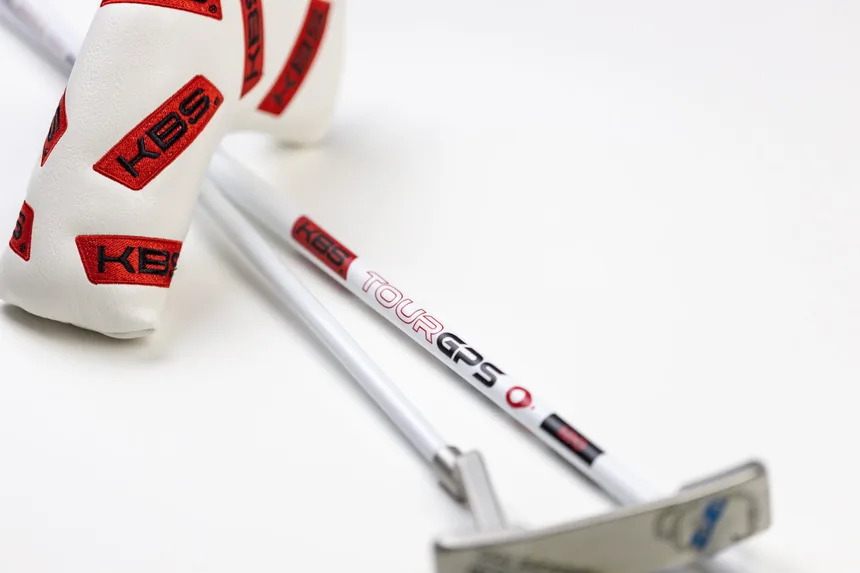 KBS TOUR GPSを装着したパター
