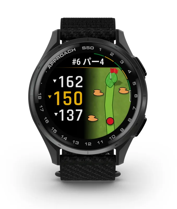 ガーミン Approach S50のコース画面。グリーンの前後中央までの距離表示