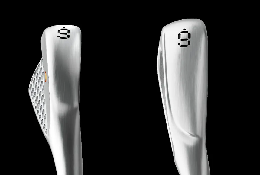 マクラーレンゴルフ Series 1(左)とSeries 3(右)をトウ側から見たところ