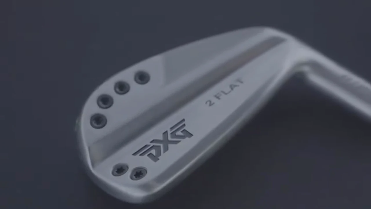 PXGの新アイアン(Fully EquippedのInstagram動画より)